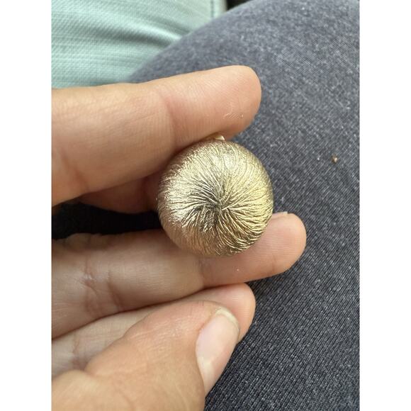 VTG Lot 79 SINGLE Clip-On Gold Tone Earrings Signed Escada Les Bernard Avon - Picture 5 of 16